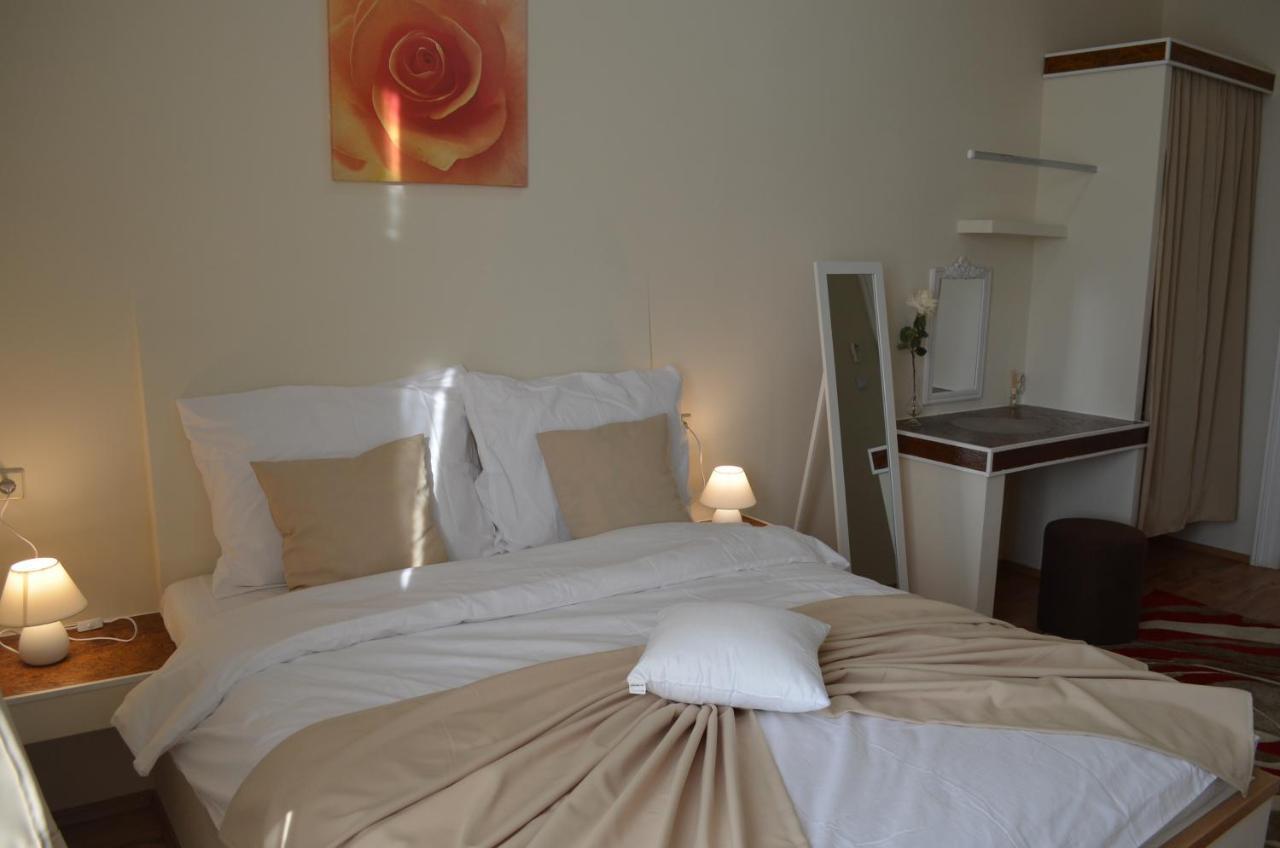 Rooms & Apartments Infinity Rijeka Exterior photo