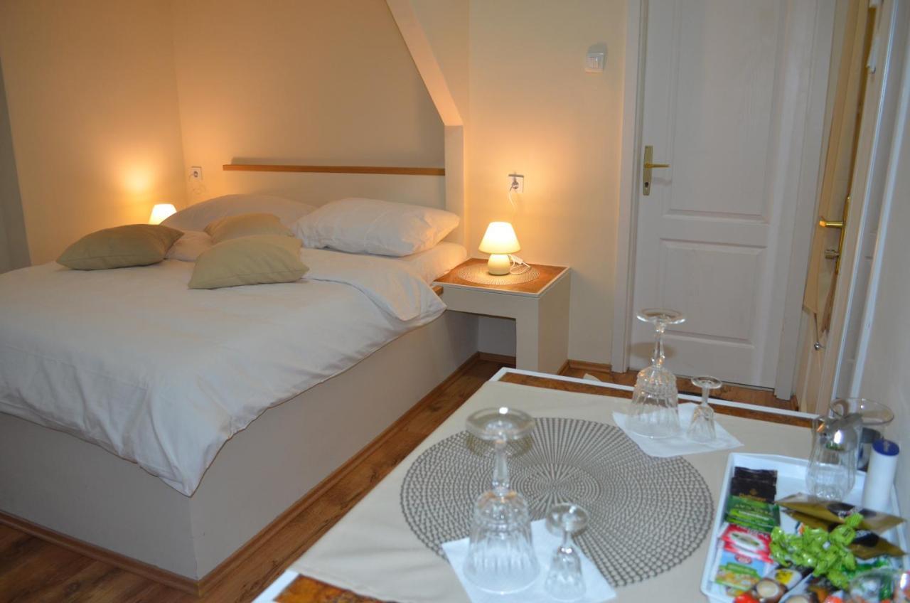 Rooms & Apartments Infinity Rijeka Exterior photo